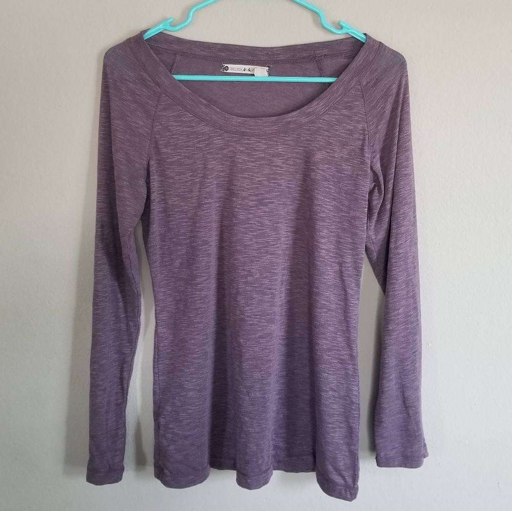 ⭐️❣️SALE 2/$18 OR 3/$27❣️⭐️ Chelsea & Violet long sleeve shirt